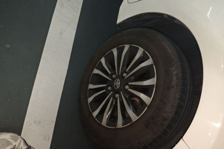 Toyota Corolla 2017 #6 Toyota Corolla 2017 car image #6