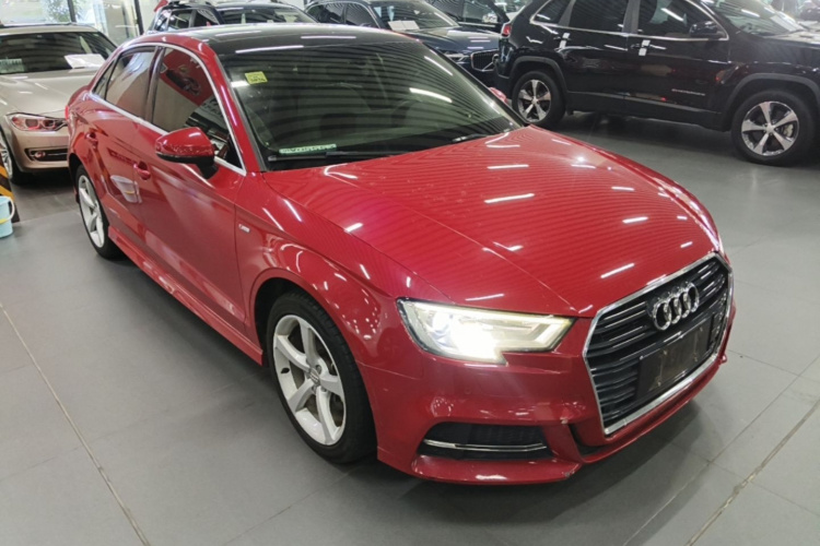 Audi A3 2018 car image #6