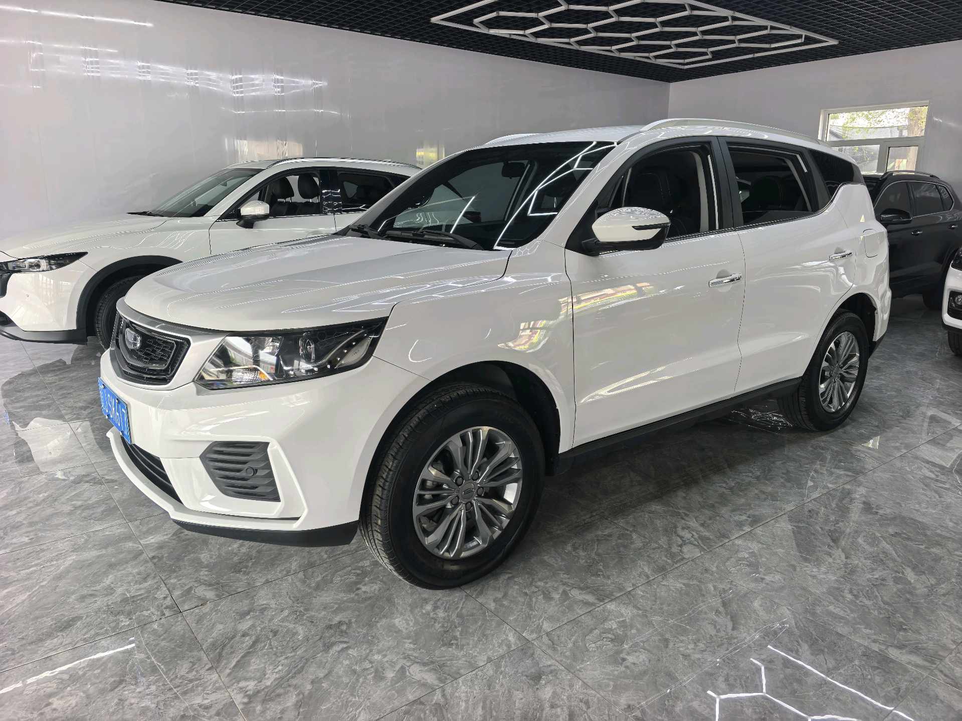 GEELY Vision X6 2021 car image 