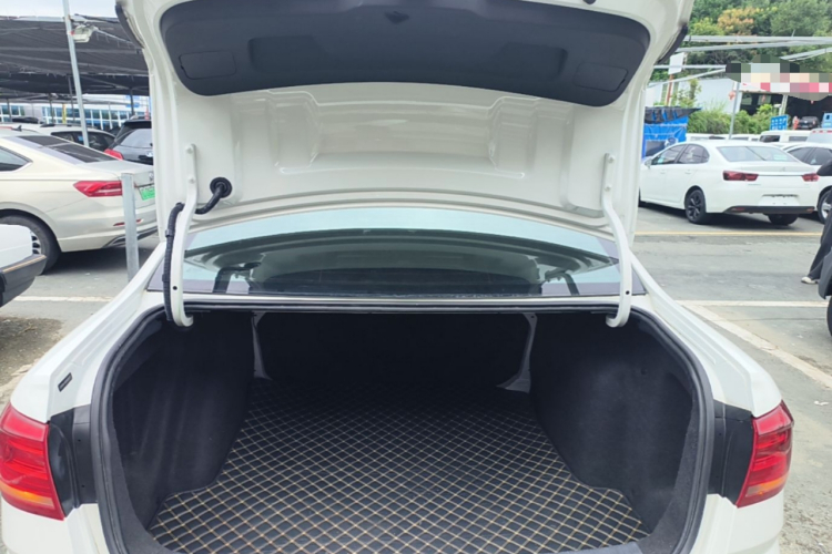 Volkswagen Lavida 2016 car image #19