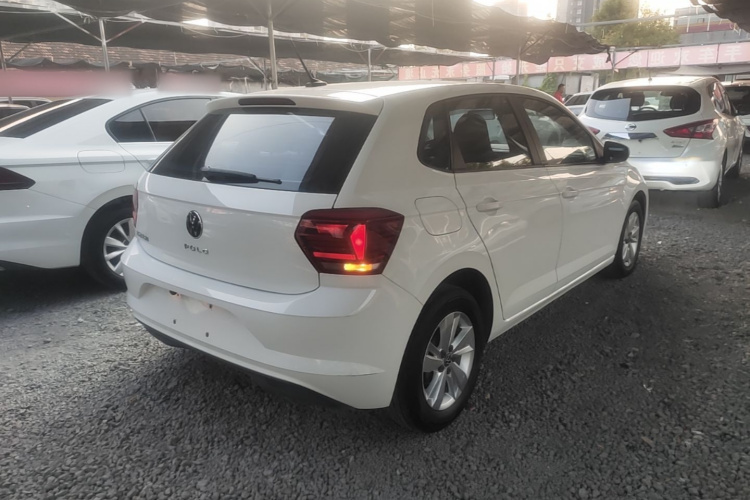 Volkswagen Polo 2021 صورة سيارة #5