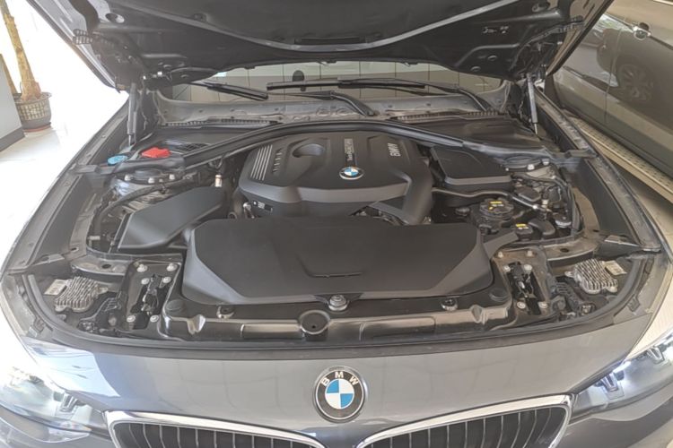 BMW 3 Series GT 2019 #22 BMW 3 Series GT 2019 car image #22