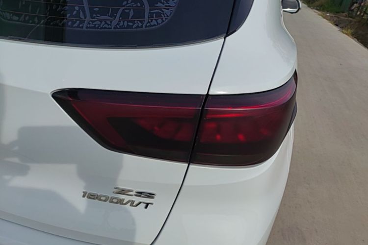 MG ZS 2020 car image #8