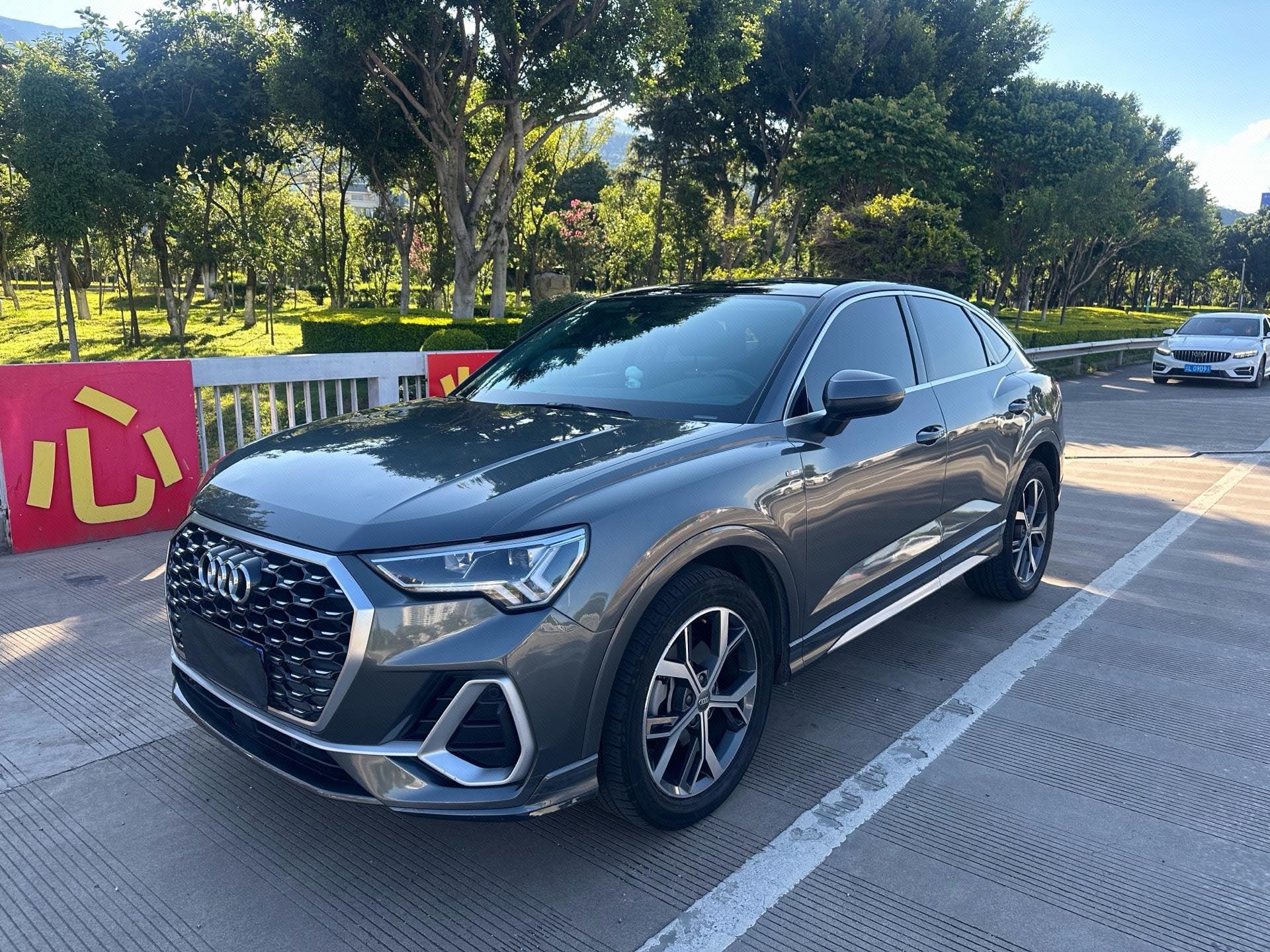 Audi Q3 Sportback 2021 Audi Q3 Sportback 2021 car image
