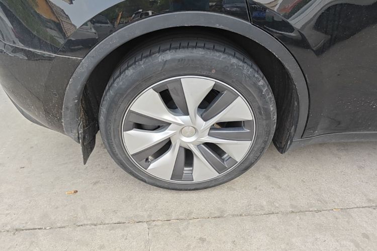 Tesla Model Y 2022 #10 Tesla Model Y 2022 car image #10