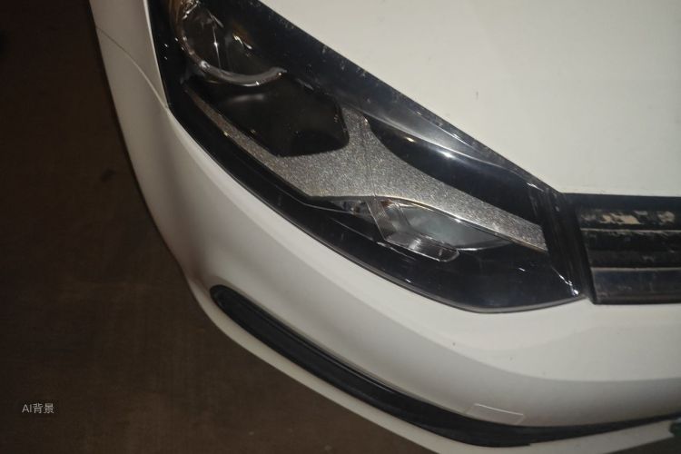 Volkswagen Polo 2015 car image #8