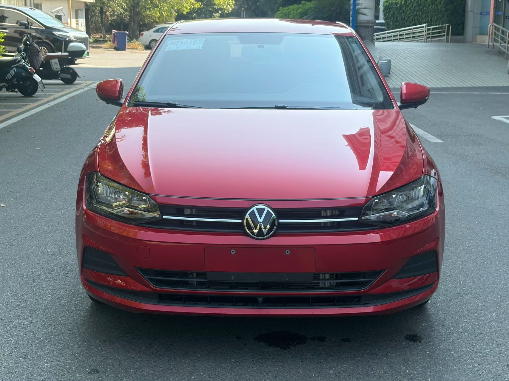 Volkswagen Polo 2023 car image #2