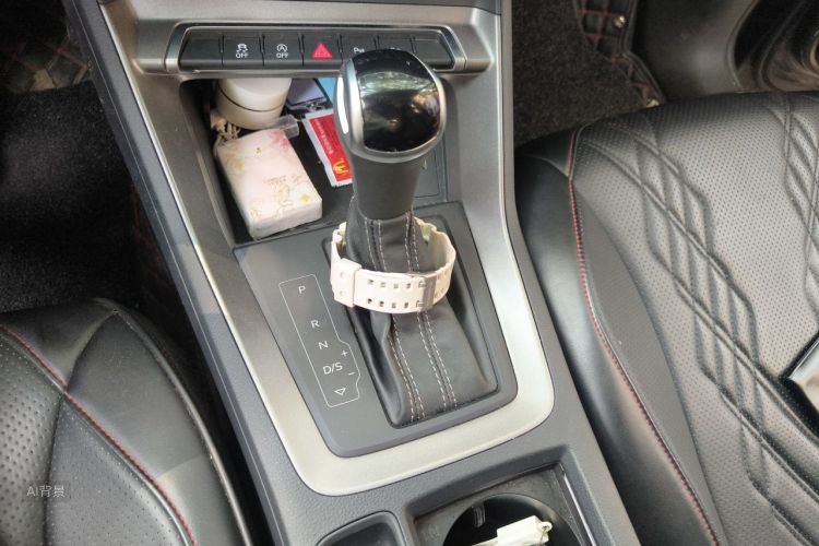 Audi Q3 2023 car image #16