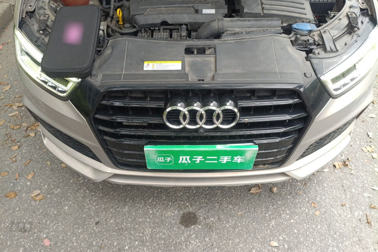 Audi Q3 2019 car image #22