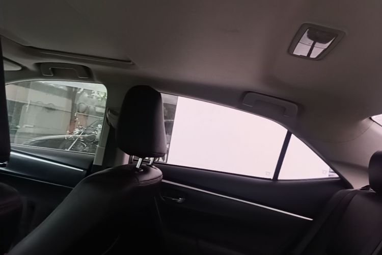 Toyota Corolla 2017 #20 Toyota Corolla 2017 car image #20