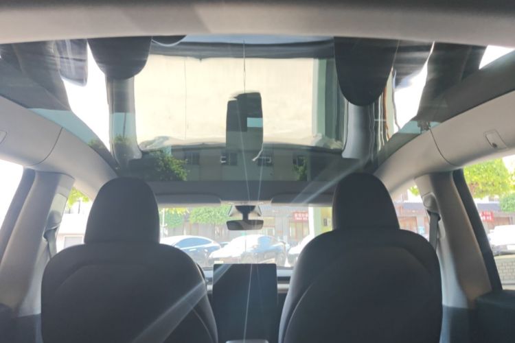 Tesla Model Y 2022 #18 Tesla Model Y 2022 car image #18