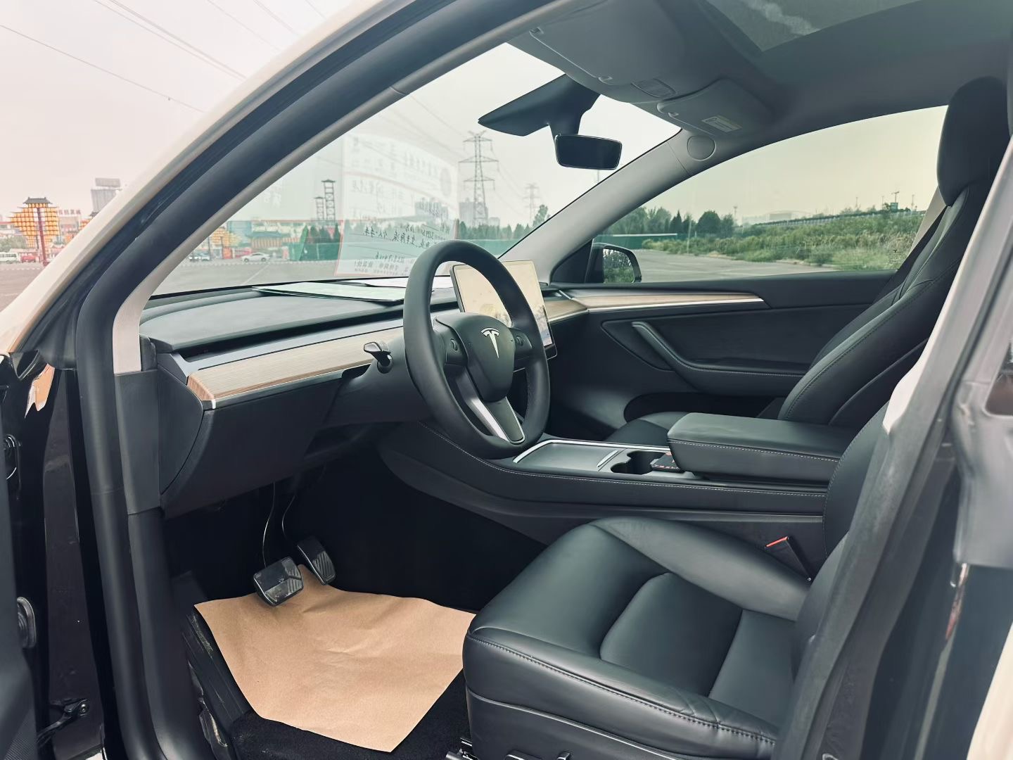 Tesla Model Y 2021 #7 Tesla Model Y 2021 car image #7