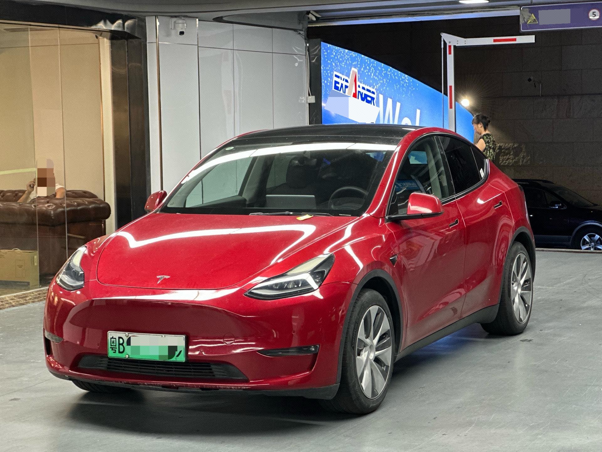 Tesla Model Y 2021 Tesla Model Y 2021 car image