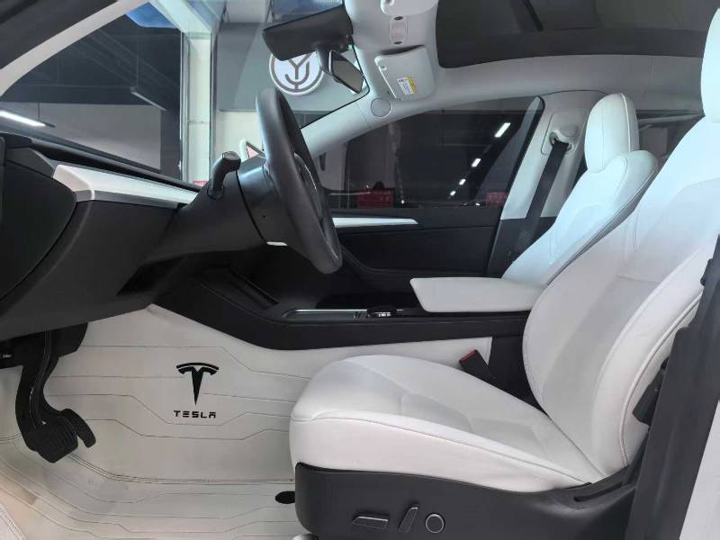 Tesla Model Y 2021 car image #7
