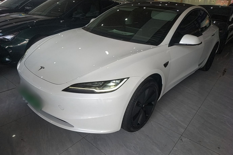 Tesla Model 3 2025 #2 Tesla Model 3 2025 изображение автомобиля #2