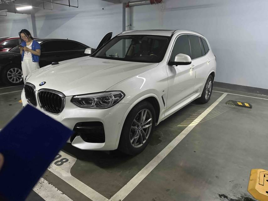 BMW X3 2021 BMW X3 2021 car image
