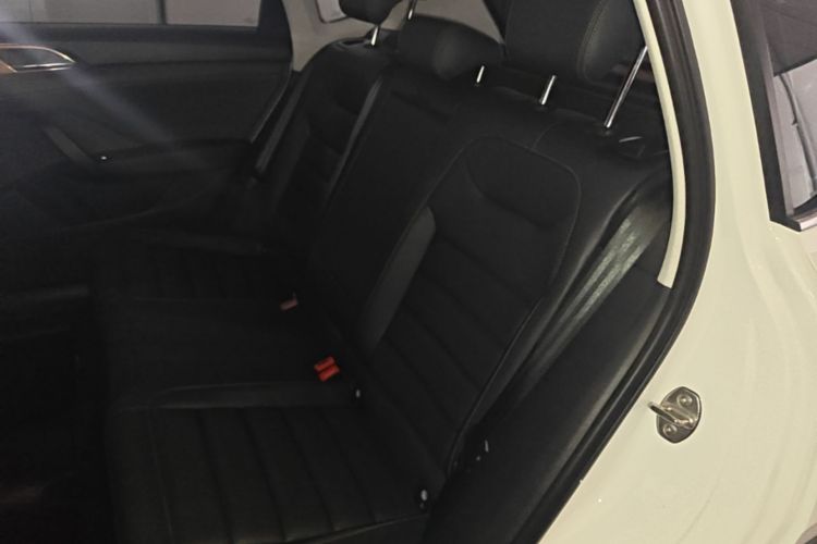 Volkswagen Tharu 2021 car image #13