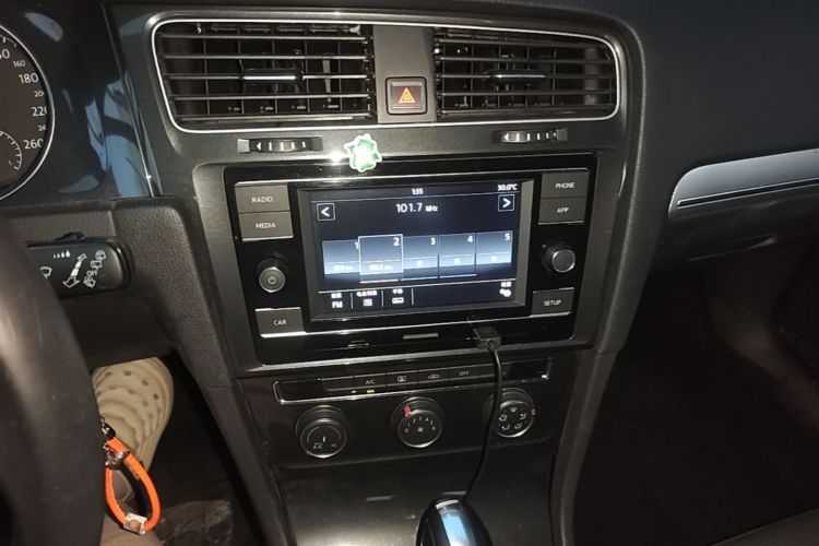 Volkswagen Golf 2018 #15 Volkswagen Golf 2018 car image #15