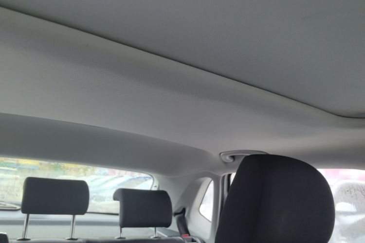 Volkswagen Polo 2018 car image #18