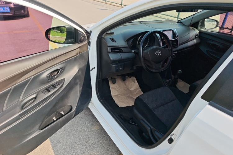 Toyota Vios 2015 #16 Toyota Vios 2015 immagine di auto #16