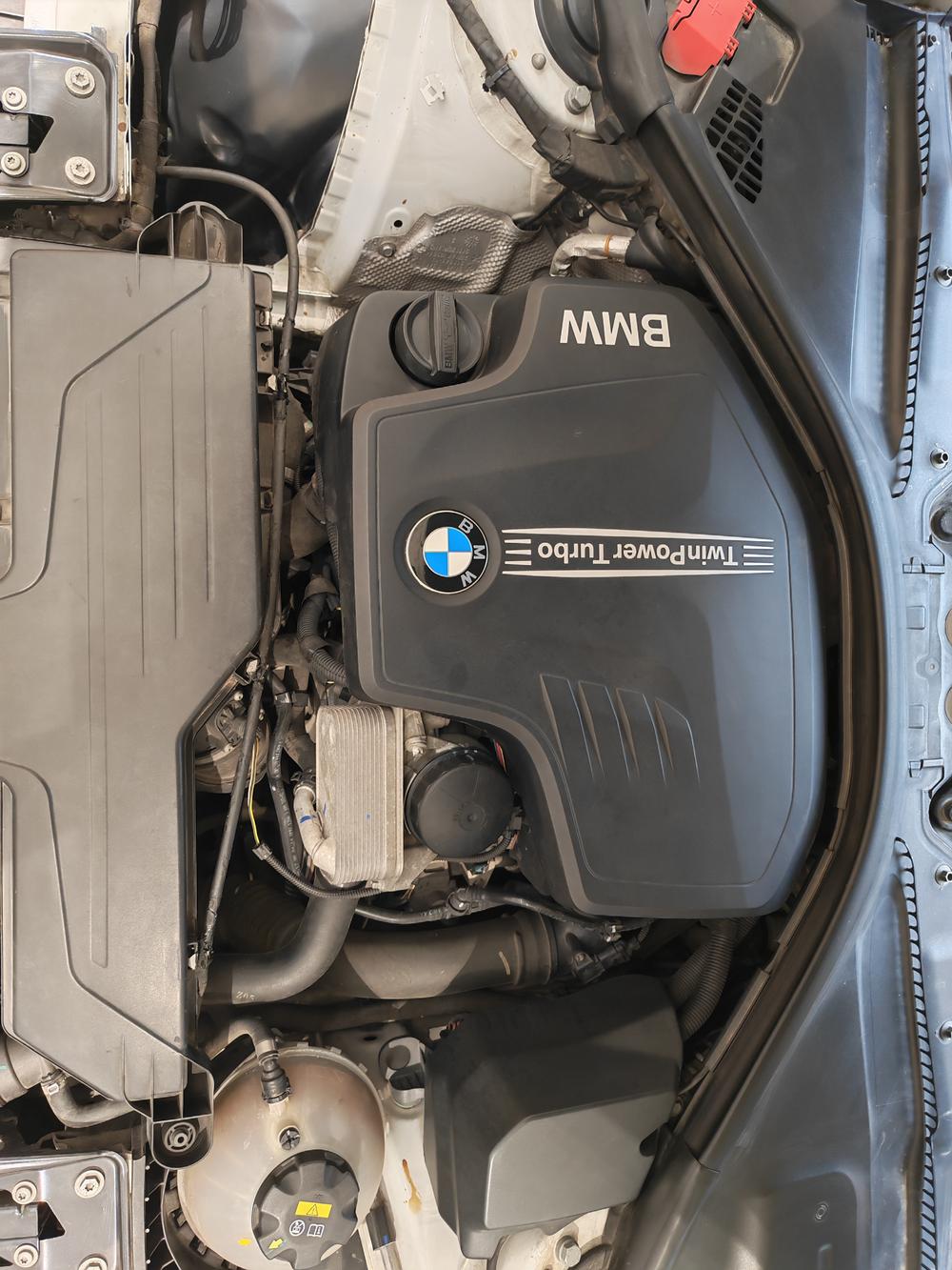 BMW 3 Series 2014 car image #11