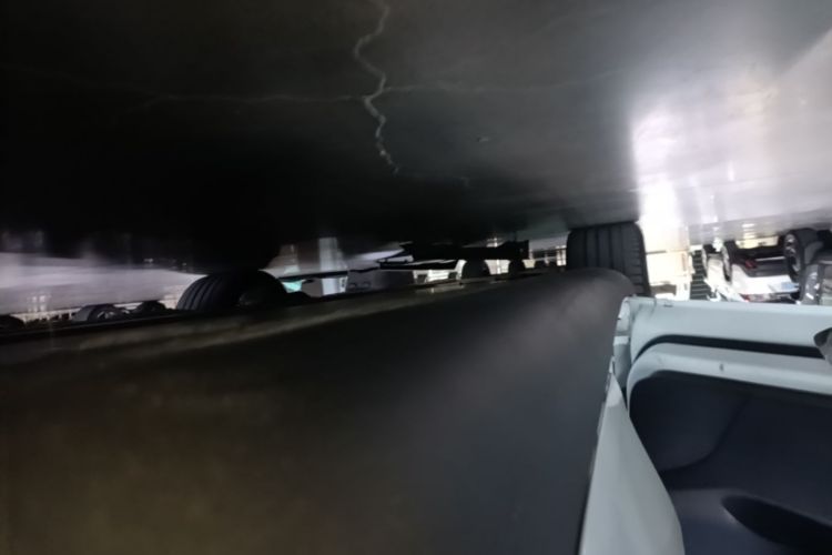 Tesla Model Y 2023 car image #27