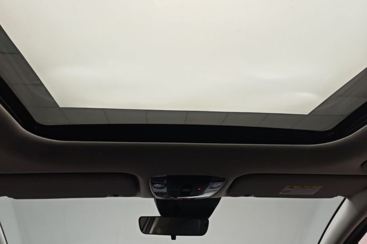 2026 #18 2026 immagine di auto #18
