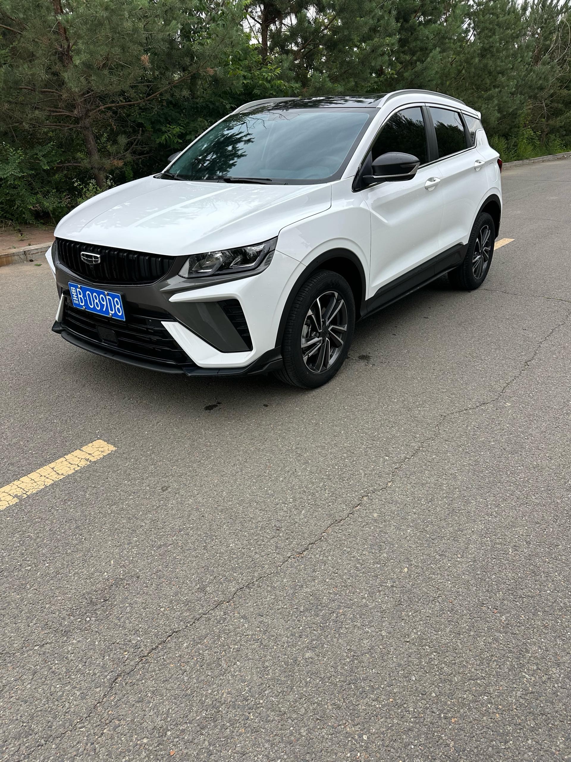 GEELY Coolray 2023 car image 