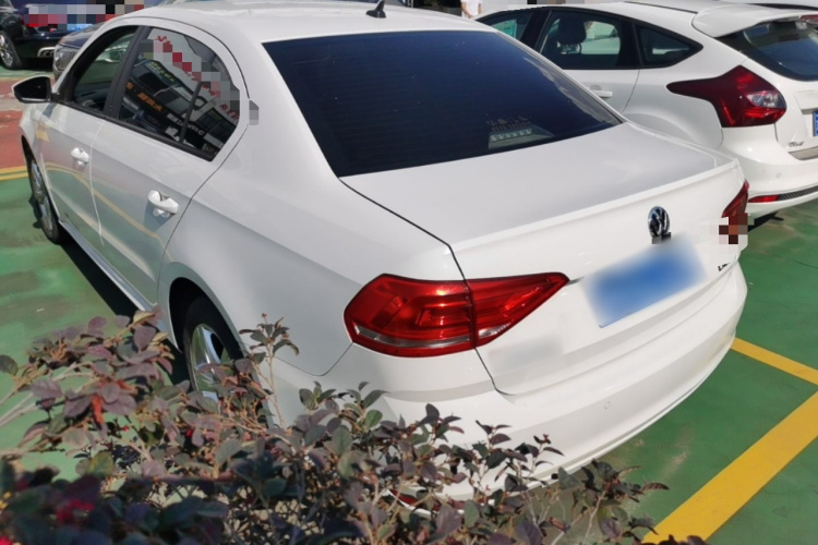 Volkswagen Lavida 2019 car image #5