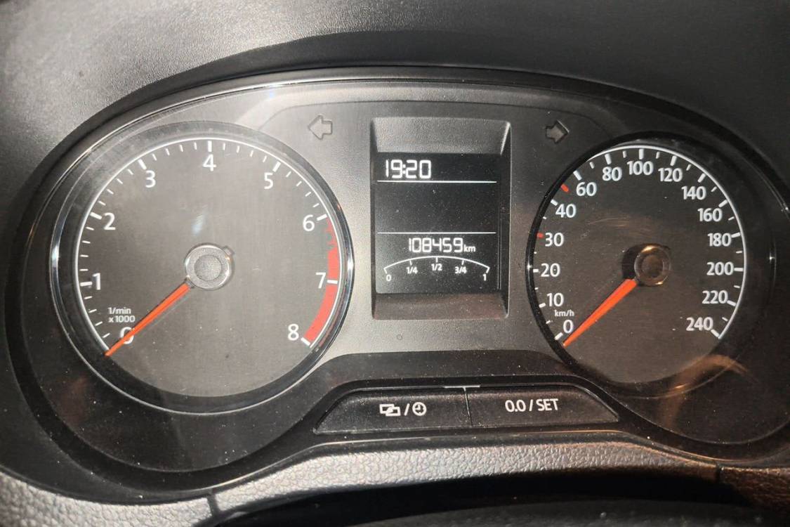 Volkswagen Polo 2017 car image #25