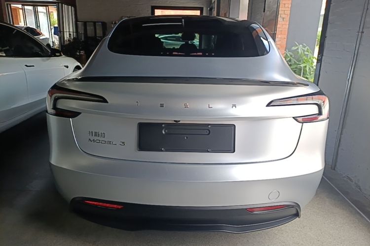 Tesla Model 3 2024 #6 Tesla Model 3 2024 car image #6