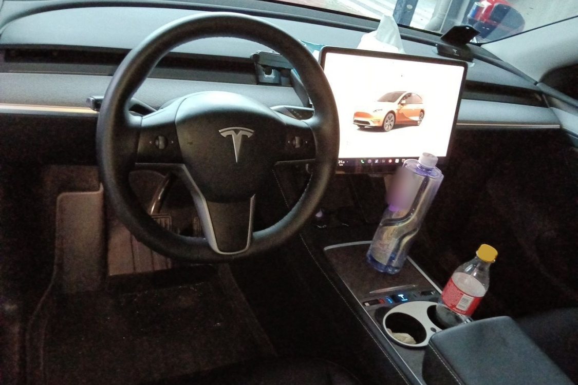 Tesla Model Y 2024 #21 Tesla Model Y 2024 car image #21