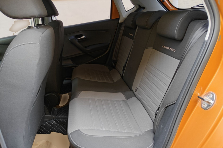 Volkswagen Polo 2016 car image #17