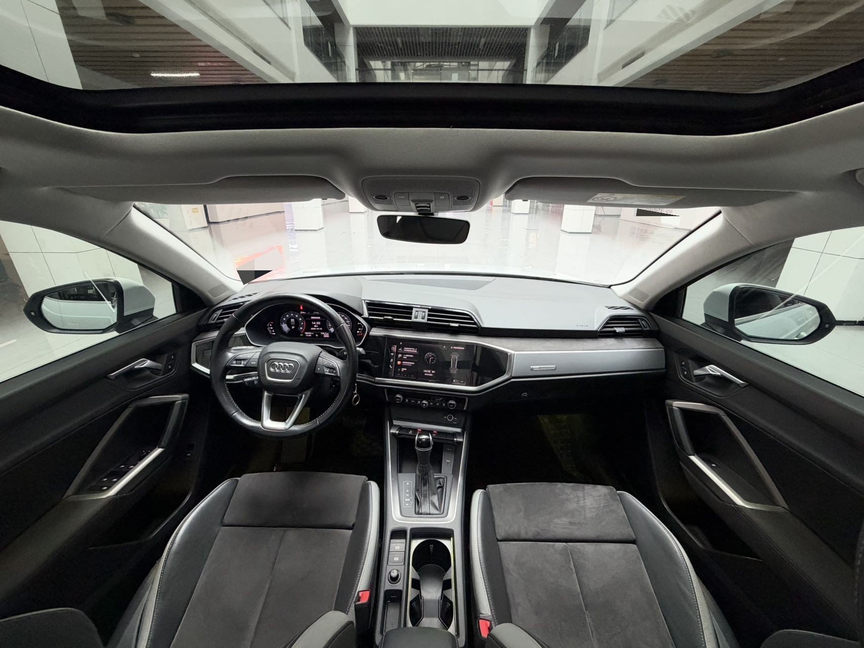 Audi Q3 2023 image de voiture #15