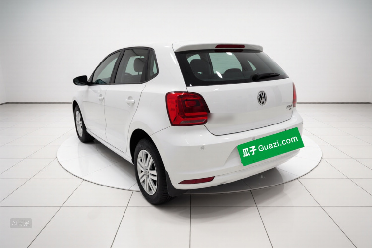 Volkswagen Polo 2019 car image #5