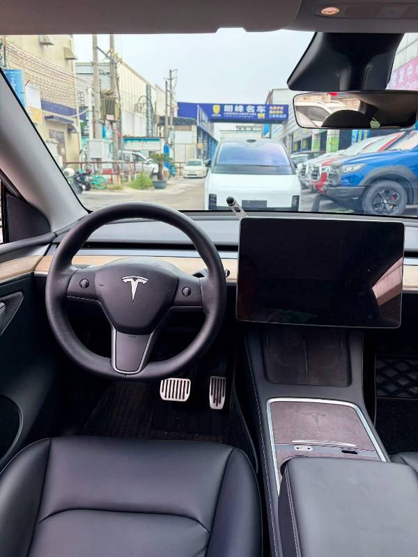 Tesla Model Y 2022 #7 Tesla Model Y 2022 immagine di auto #7
