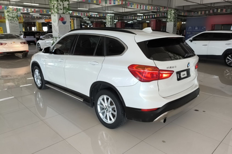 BMW X1 2018 #7 BMW X1 2018 car image #7