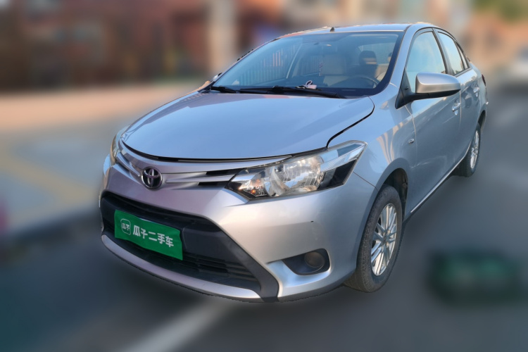 Toyota Vios 2015 car image #2