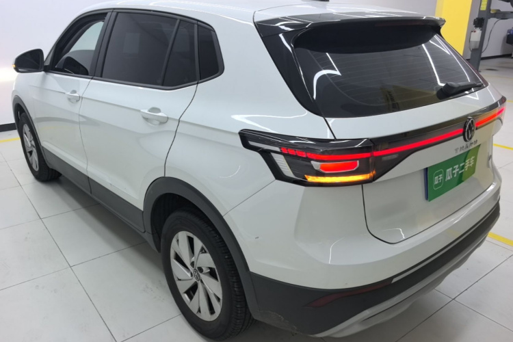 Volkswagen Tharu 2026 car image #5