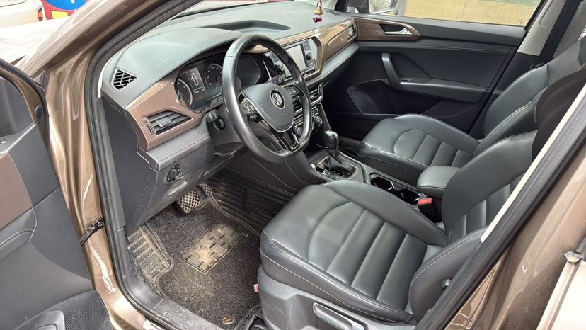Volkswagen Tharu 2019 car image #3