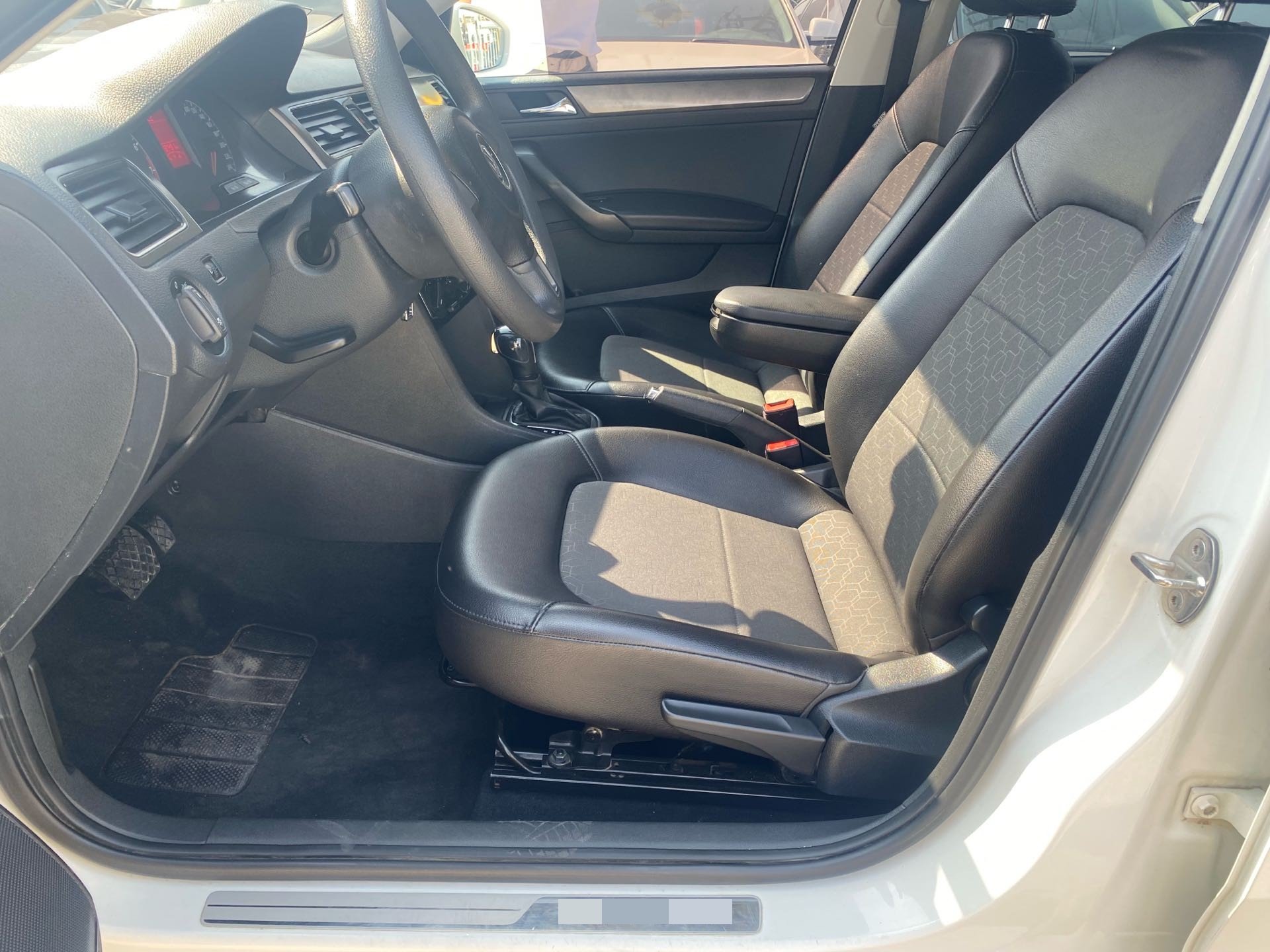 Volkswagen Santana 2016 car image #7