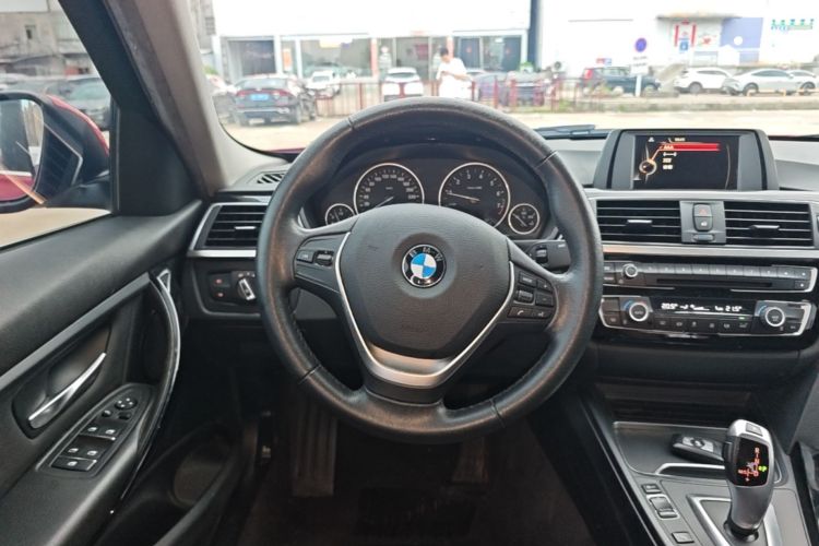 BMW 3 Series 2017 #11 BMW 3 Series 2017 car image #11