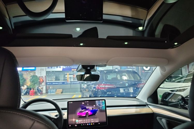 Tesla Model Y 2022 #18 Tesla Model Y 2022 car image #18