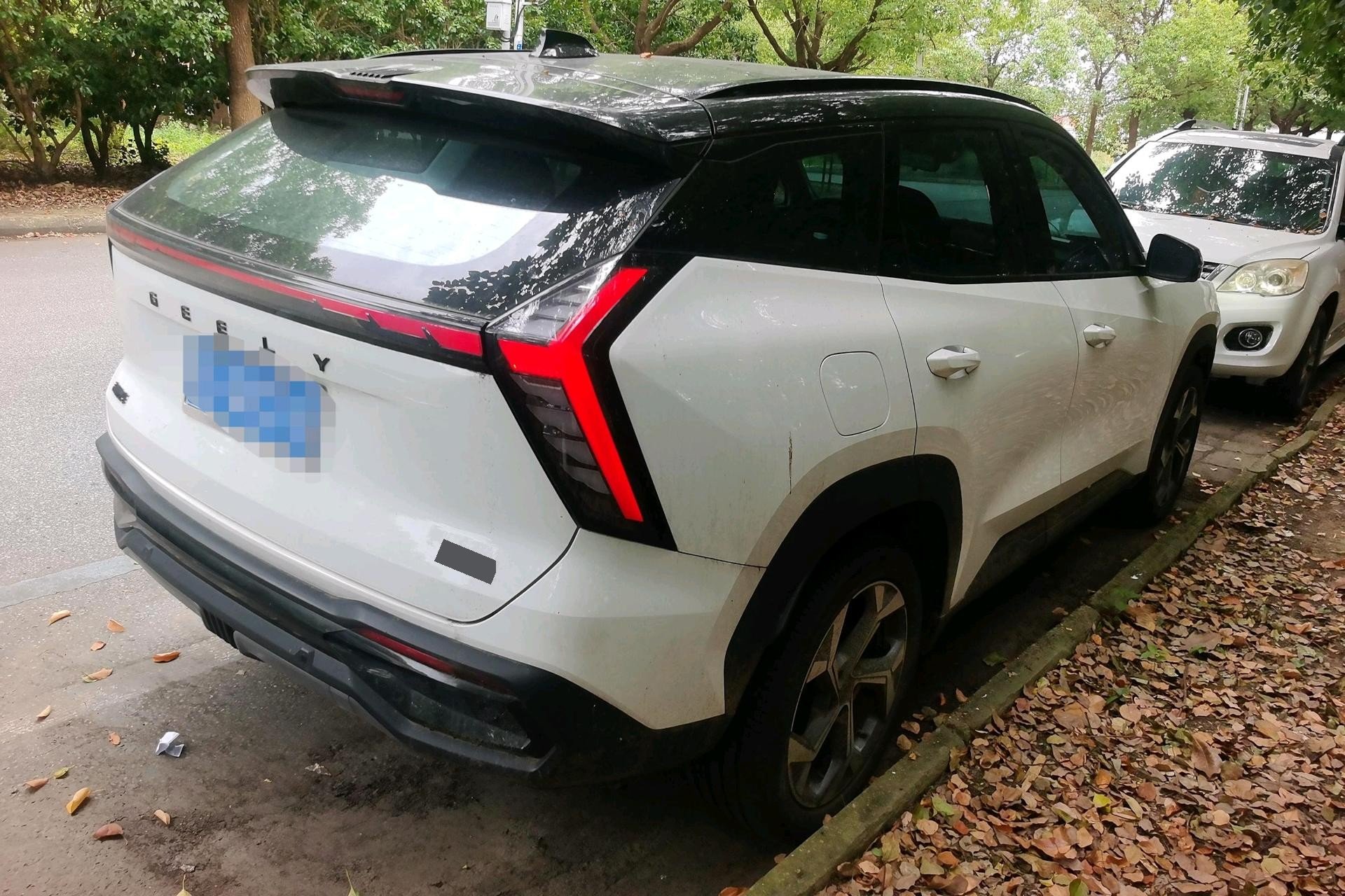 GEELY Boyue L 2024 car image #3