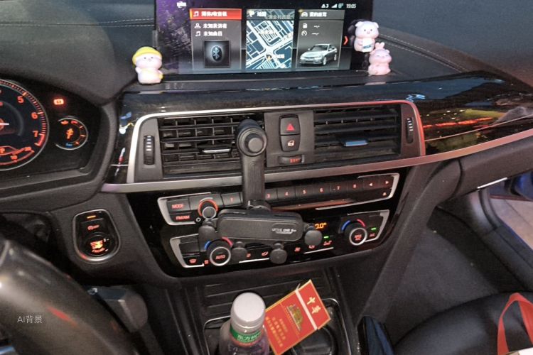 BMW 3 Series 2018 immagine di auto #15
