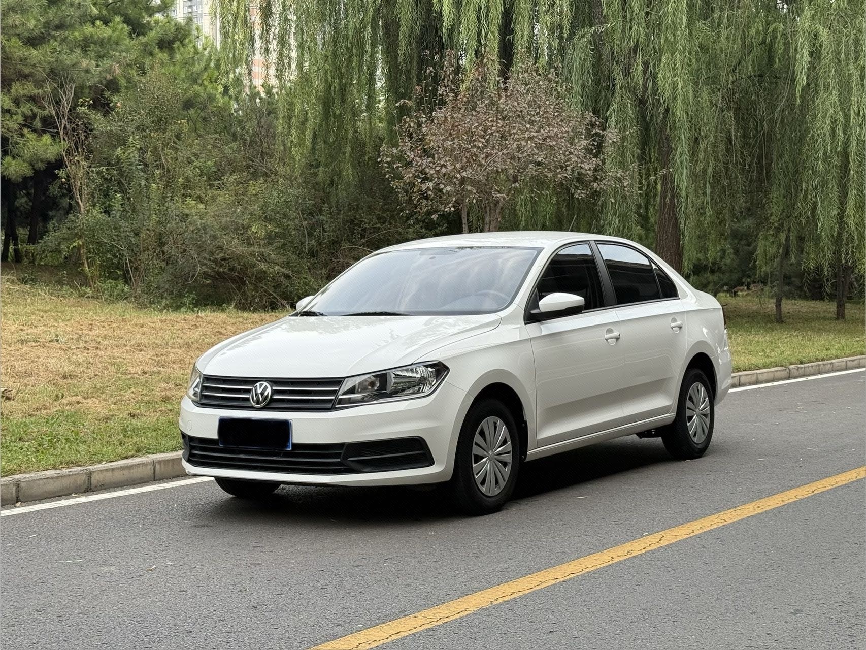 Volkswagen Santana 2022 car image 