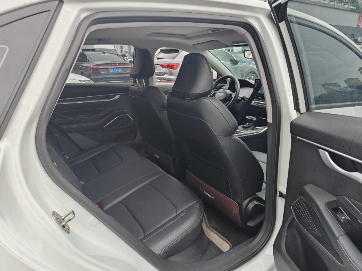 GEELY Emgrand 2023 #2 GEELY Emgrand 2023 car image #2
