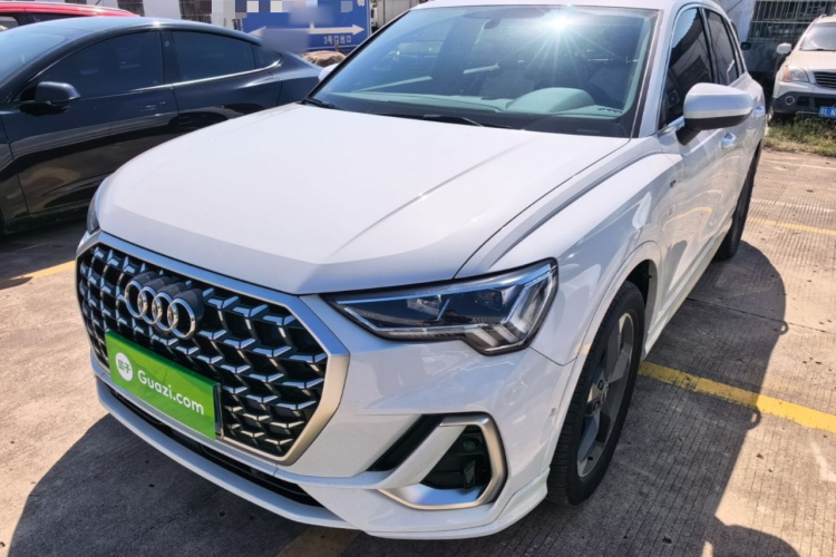 Audi Q3 2024 #2 Audi Q3 2024 car image #2
