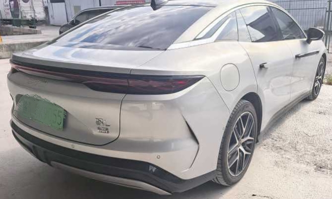 BYD HanL 2025 car image #6