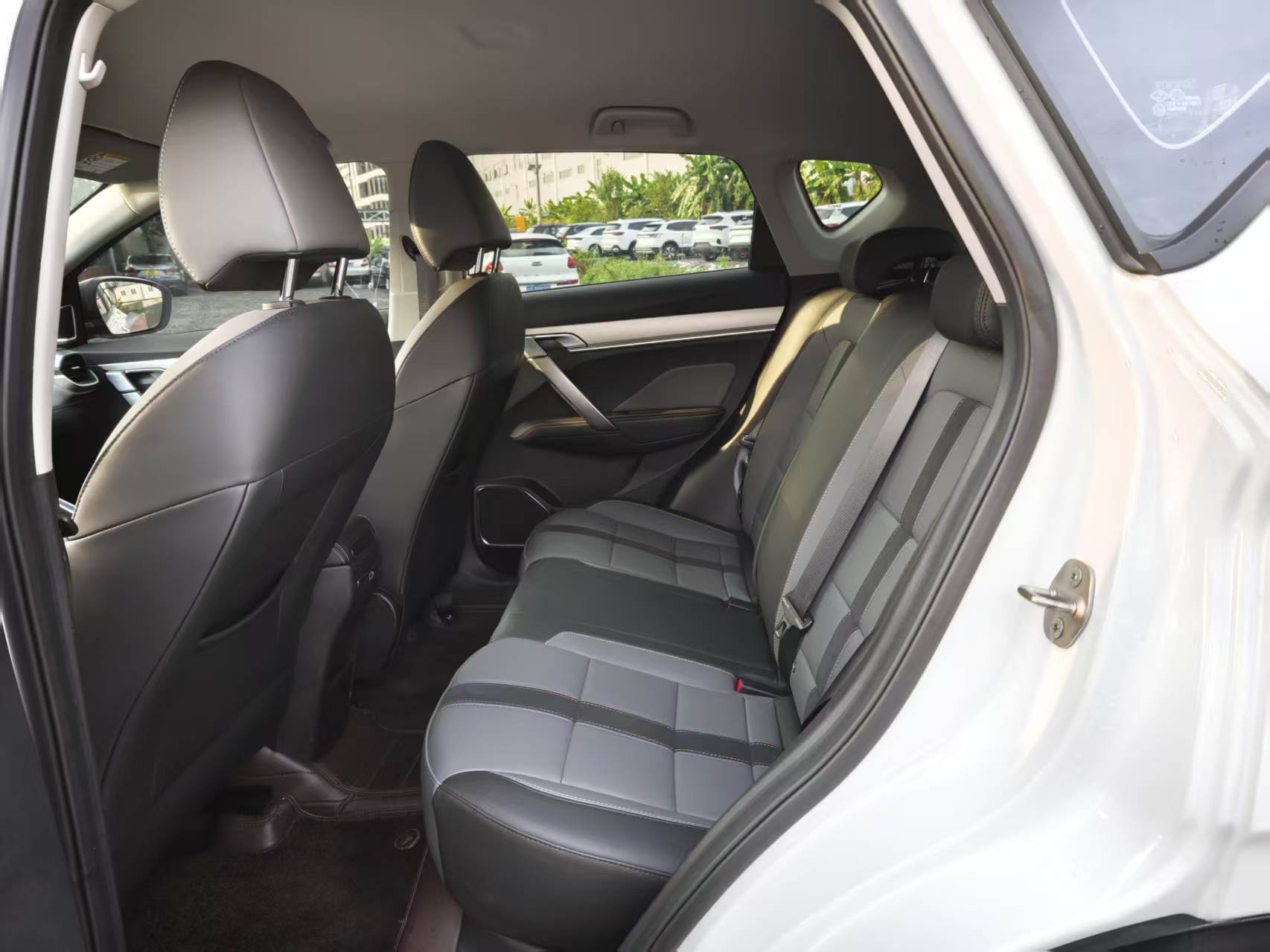 GEELY Coolray 2024 #8 GEELY Coolray 2024 car image #8